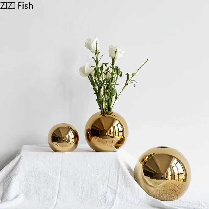 Gilded Sphere Ceramic Vase – Gold Accent Round Decorative Vase