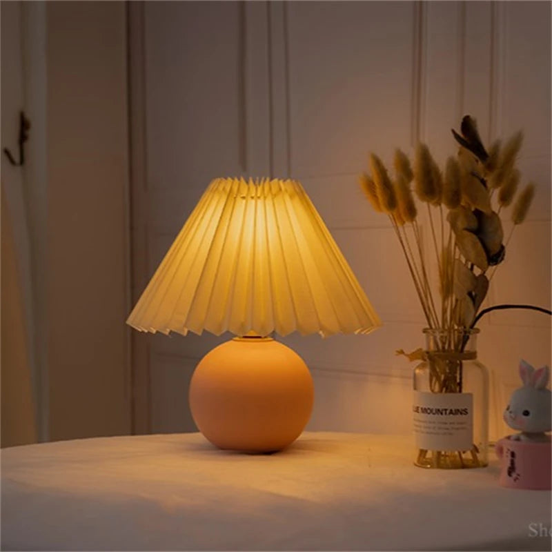 Two-Tone Ceramic Table Lamp – Modern Accent Lamp for Bedroom & Living Room
