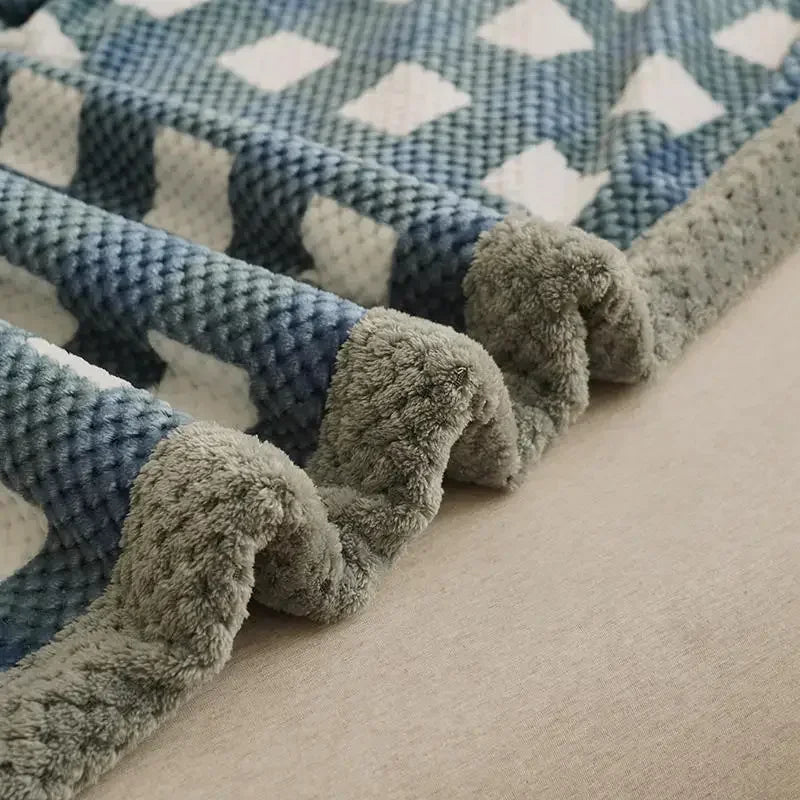 Chunky Chenille Knit Throw Blanket – Soft Checkered Sofa & Bed Throw