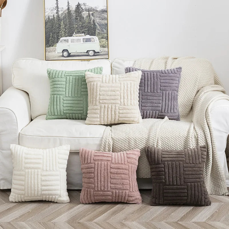 Plush Faux Fur Pillow Cover – Soft 18x18 Cushion Cover for Sofa