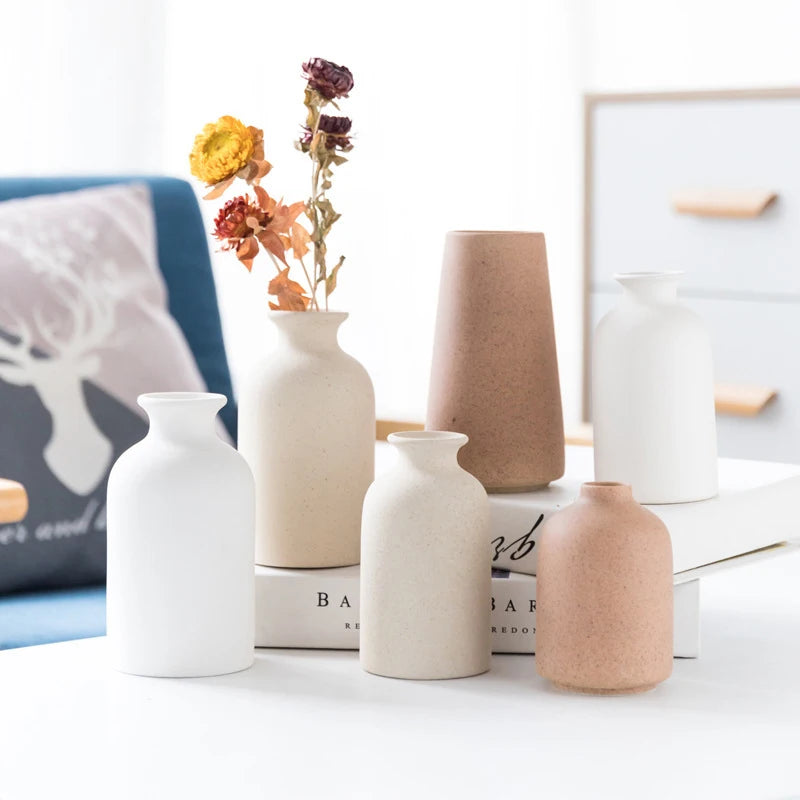 Artisan Ceramic Bud Vase – Small Glazed Vase for Single Stems