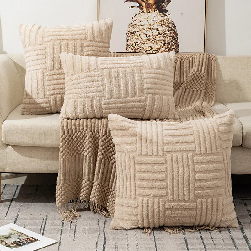 Plush Faux Fur Pillow Cover – Soft 18x18 Cushion Cover for Sofa