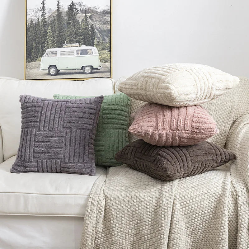 Plush Faux Fur Pillow Cover – Soft 18x18 Cushion Cover for Sofa