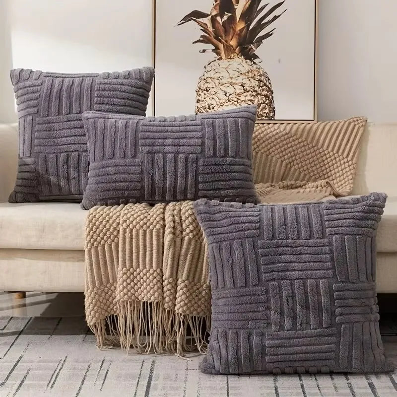 Plush Faux Fur Pillow Cover – Soft 18x18 Cushion Cover for Sofa